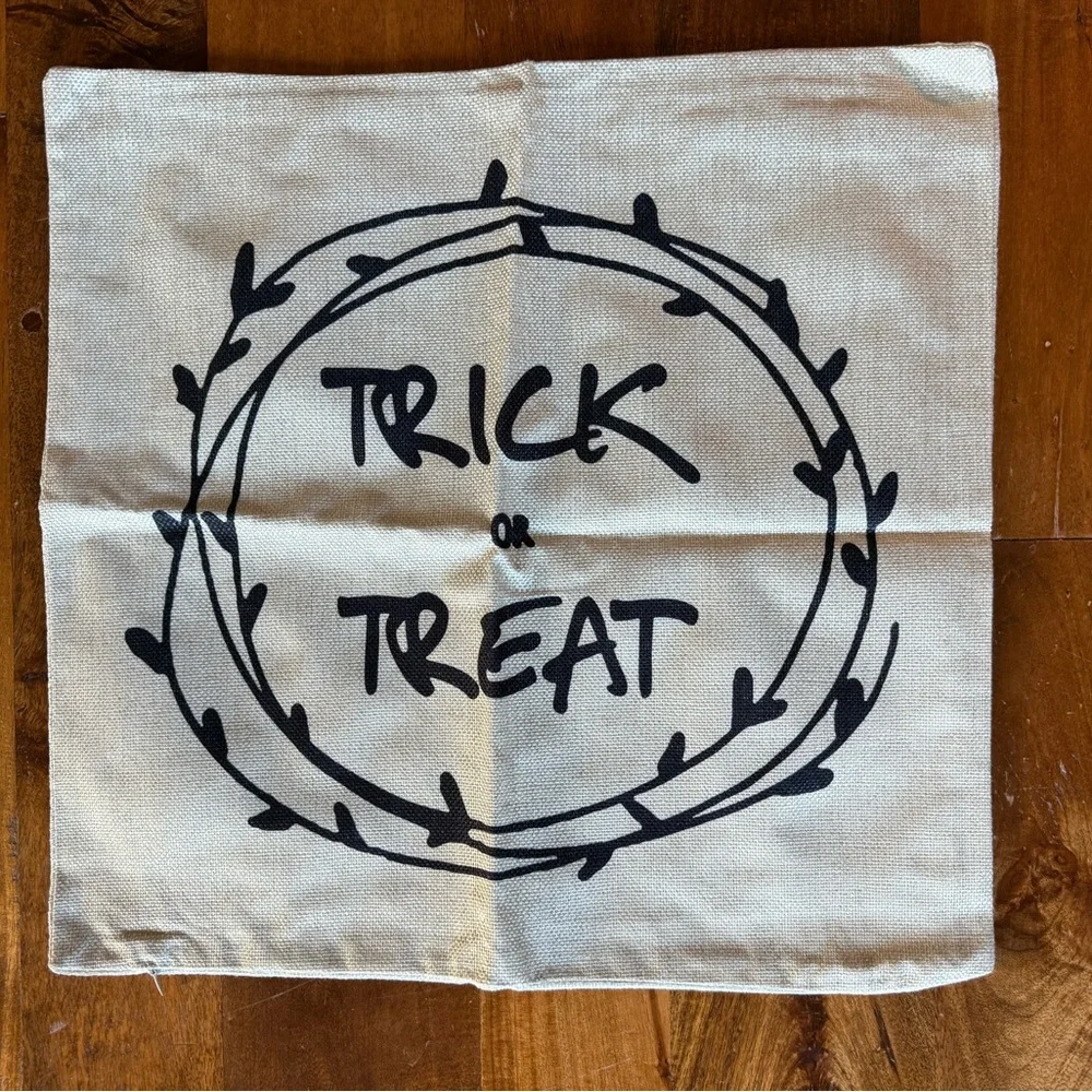 Halloween 3-Pack Pillow Covers
